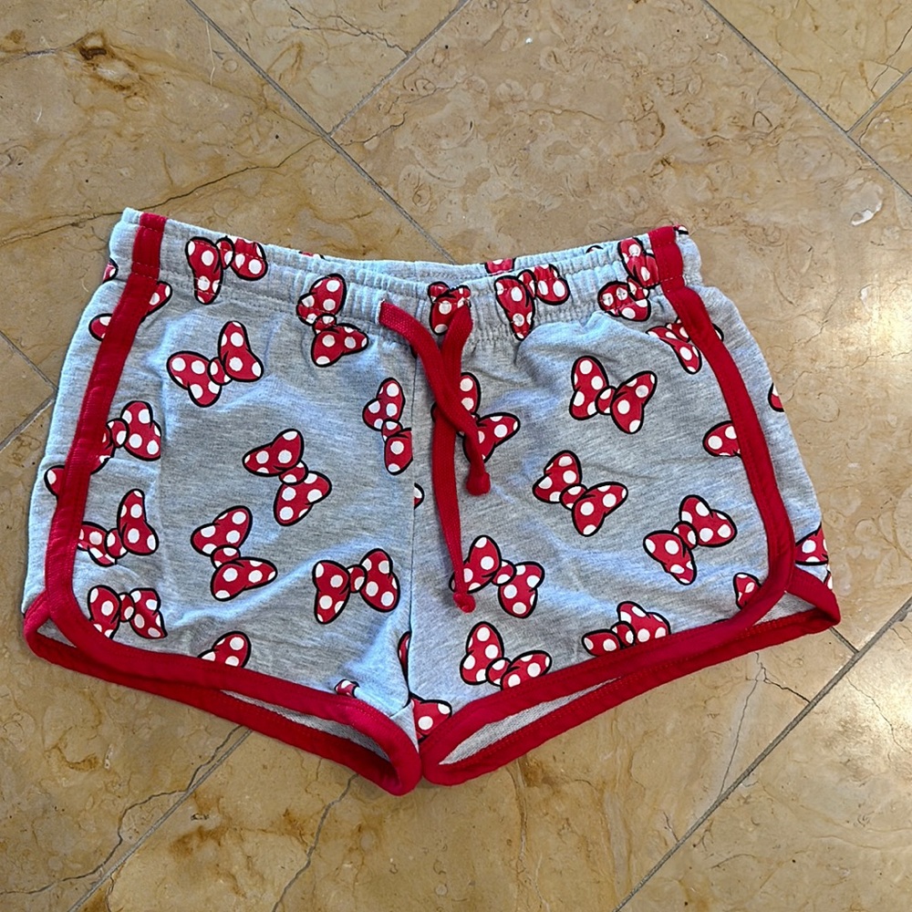NWOT Girls L Disney Minnie Mouse bows shorts - never been worn!